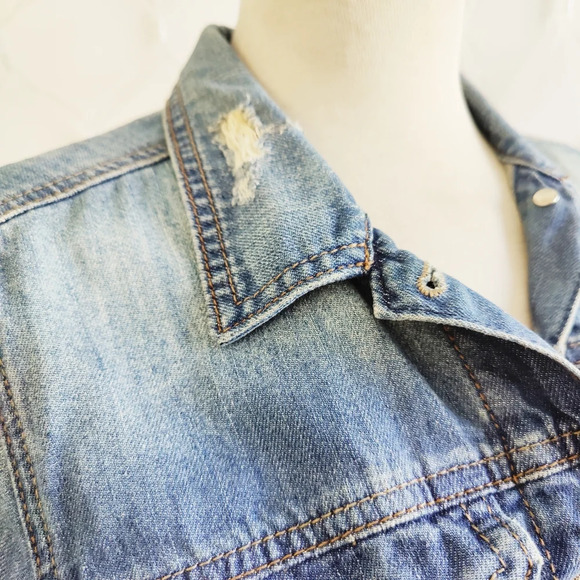 BCBGeneration Denim Jacket / Button Down / Trending / Small - Picture 2 of 5